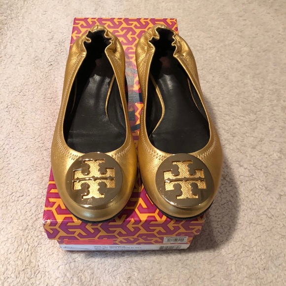 Tory Burch ‘Reva’ flat in gold - Picture 1 of 3